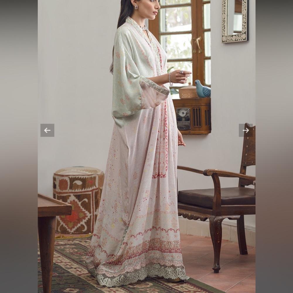 Ansab jahangir pastel paisley kaftan